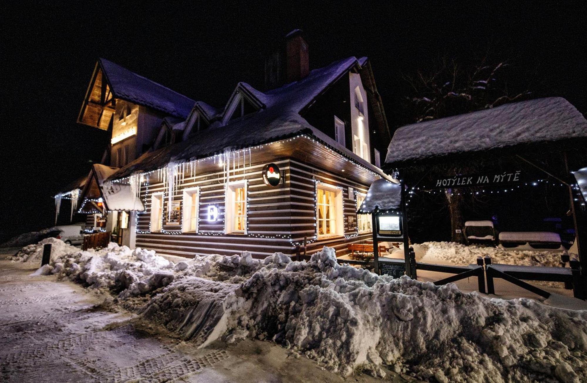 Отель Hotylek Na Myte Гаррахов Экстерьер фото